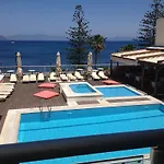 布里斯托海景公寓式酒店 2*