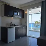 Bristol Sea View Aparthotel 2*