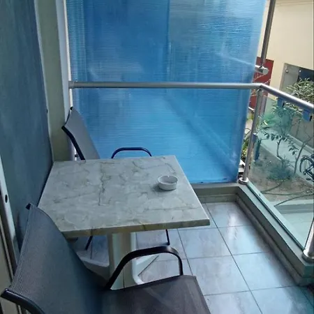 Bristol Sea View 아파트호텔 2*