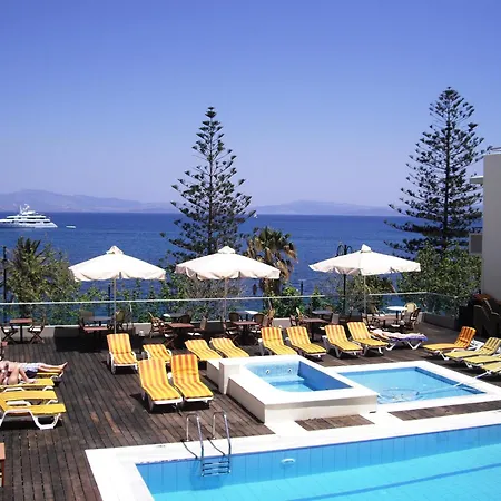 Bristol Sea View Кос