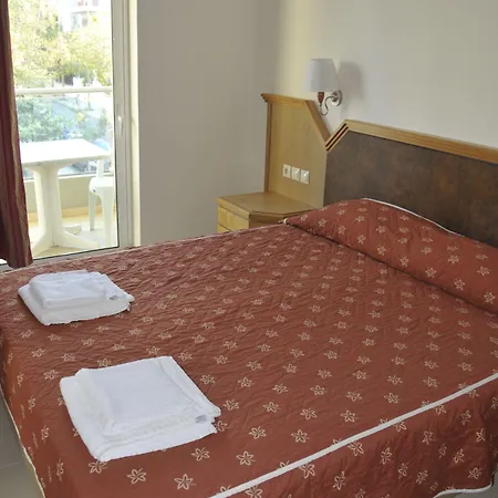 Apart-hotel Bristol Sea View