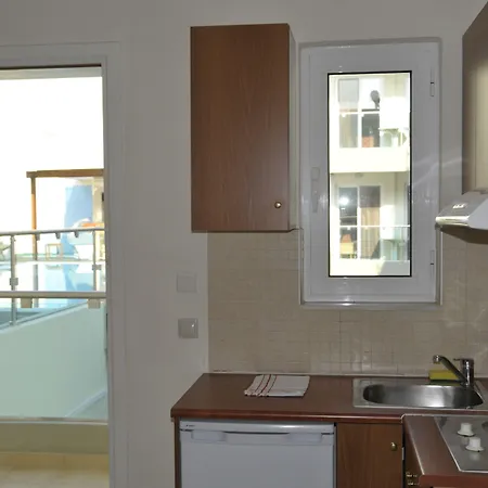 아파트호텔 Bristol Sea View 2*