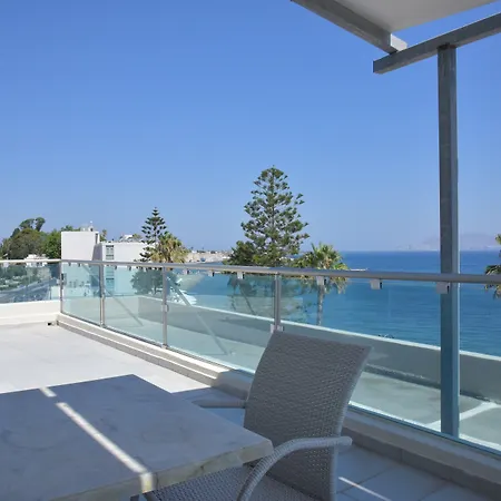 Appart hôtel Bristol Sea View 2*