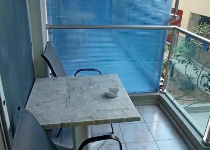 Bristol Sea View Apart-hotel 2*