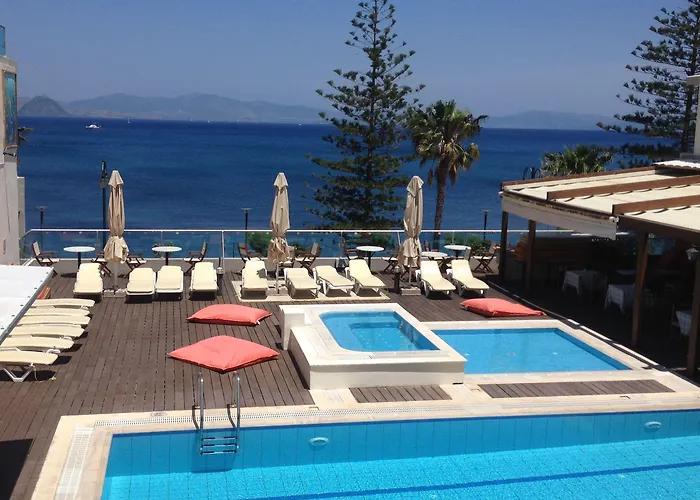 Apart-hotel Bristol Sea View