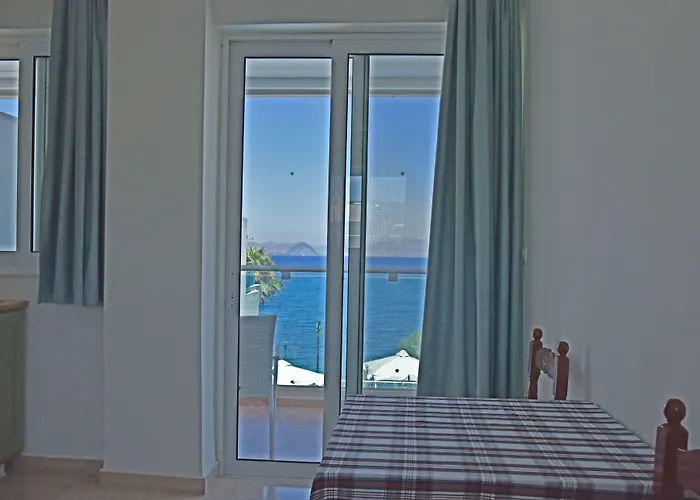 Bristol Sea View Apart-hotel