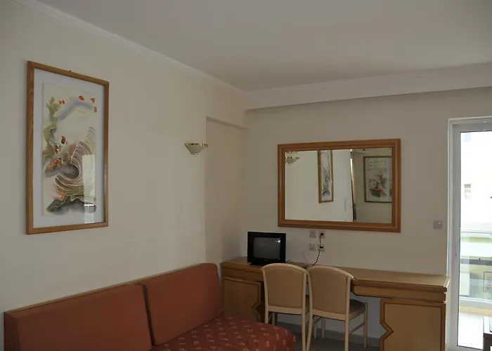 Apart-hotel Bristol Sea View 2*