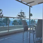 아파트호텔 Bristol Sea View 2*